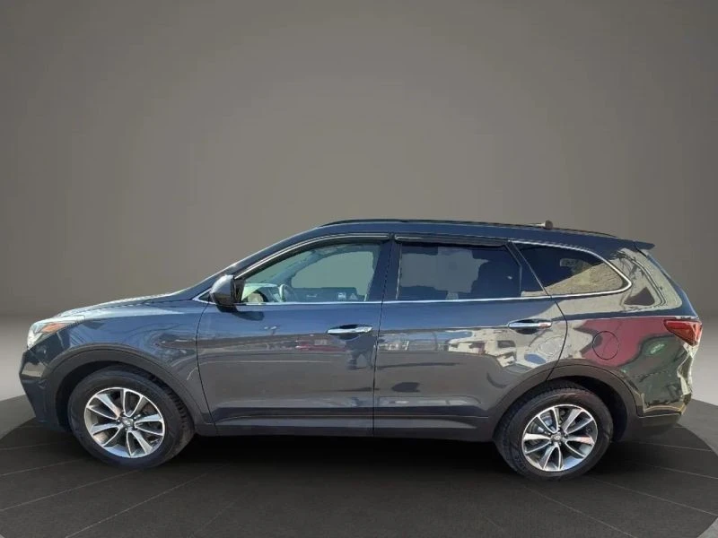 2017 Hyundai Santa Fe - Image 8 of 12