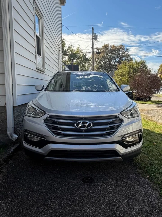 2017 Hyundai Santa Fe - Image 3 of 6