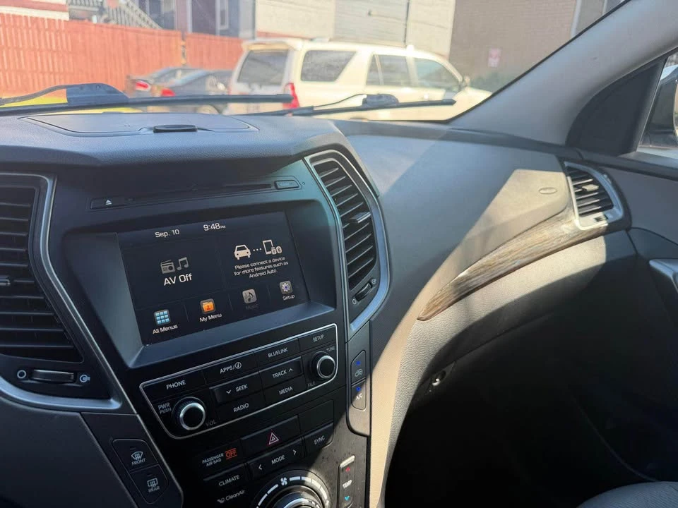 2017 Hyundai Santa Fe - Image 10 of 10