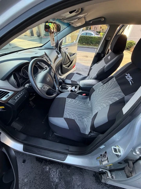 2017 Hyundai Santa Fe - Image 11 of 14