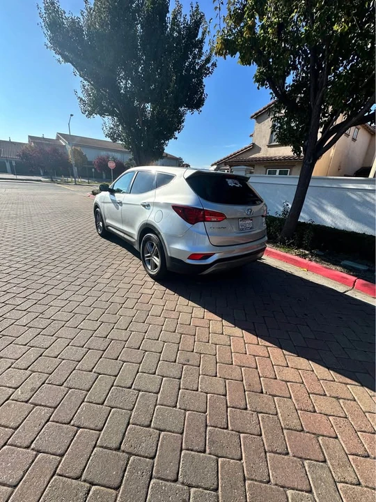 2017 Hyundai Santa Fe - Image 6 of 14