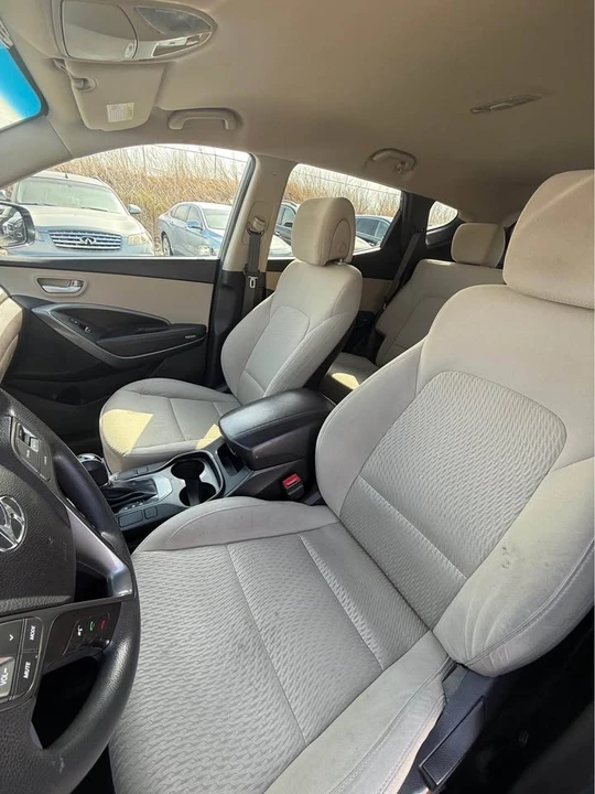 2017 Hyundai Santa Fe - Image 12 of 16