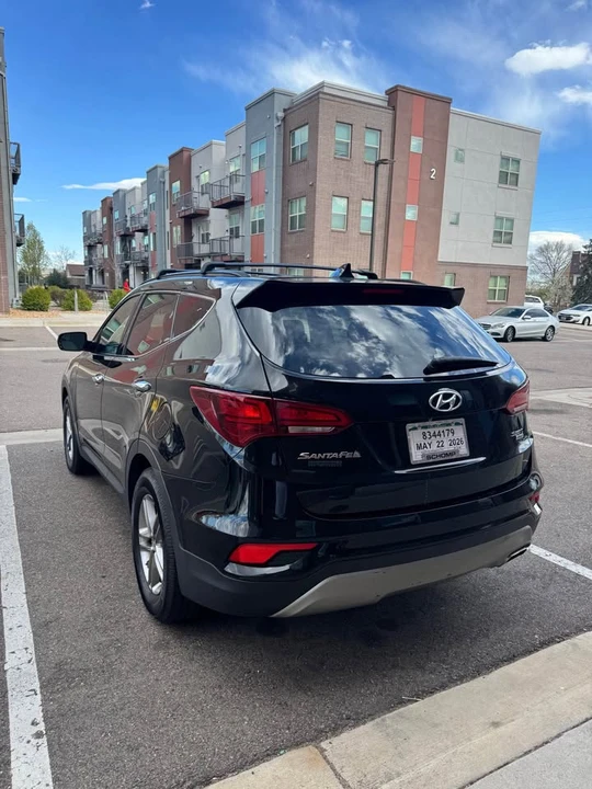 2017 Hyundai Santa Fe - Image 7 of 9