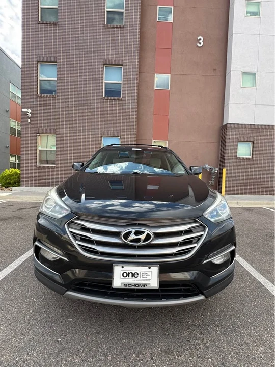 2017 Hyundai Santa Fe - Image 2 of 9