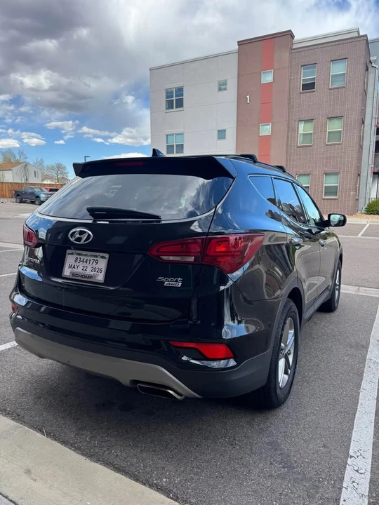 2017 Hyundai Santa Fe - Image 6 of 9