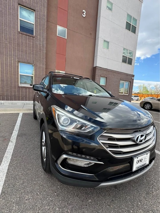 2017 Hyundai Santa Fe - Image 3 of 9