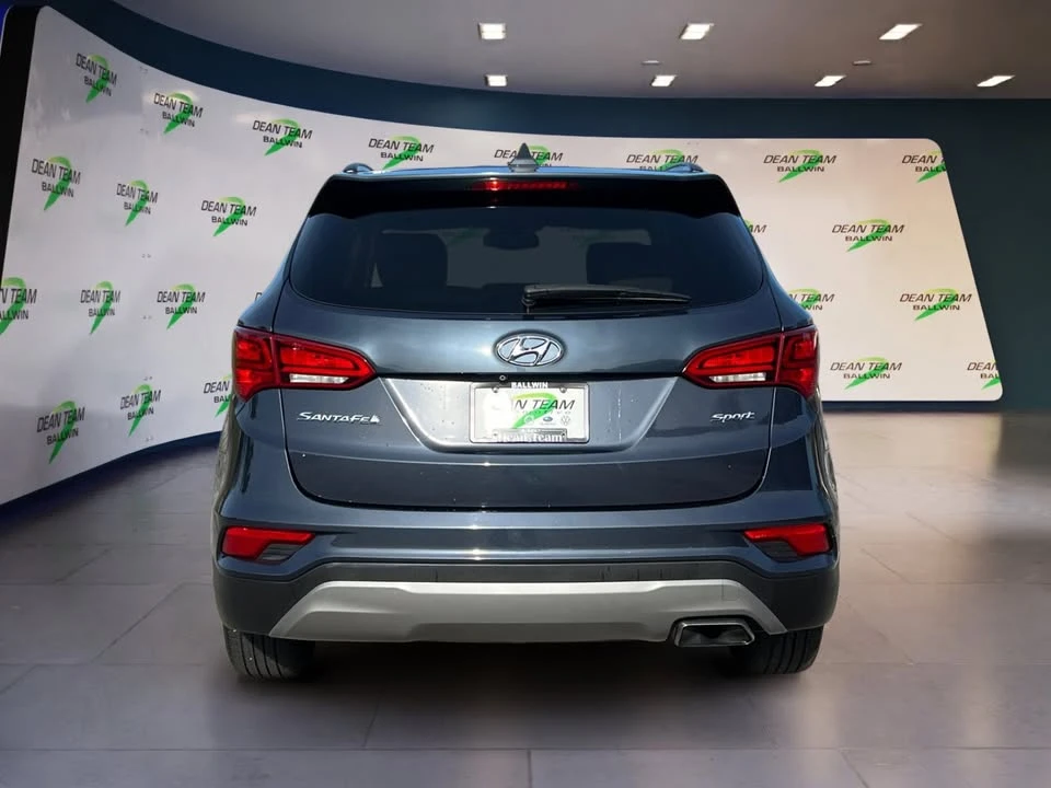 2017 Hyundai Santa Fe - Image 9 of 10