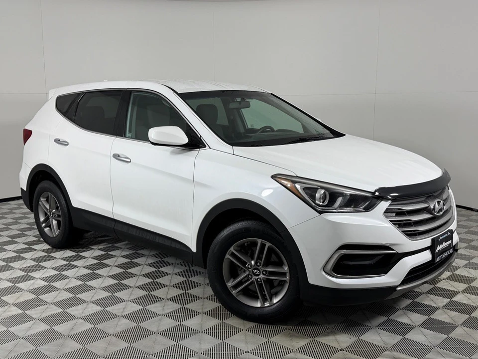 2017 Hyundai Santa Fe - Image 2 of 21