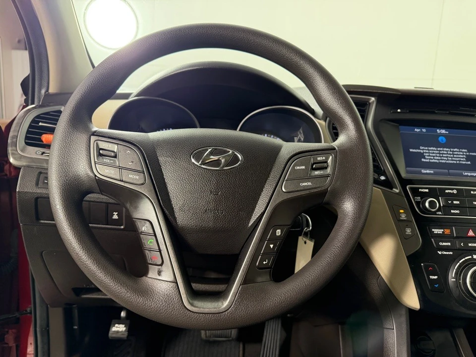 2017 Hyundai Santa Fe - Image 16 of 21