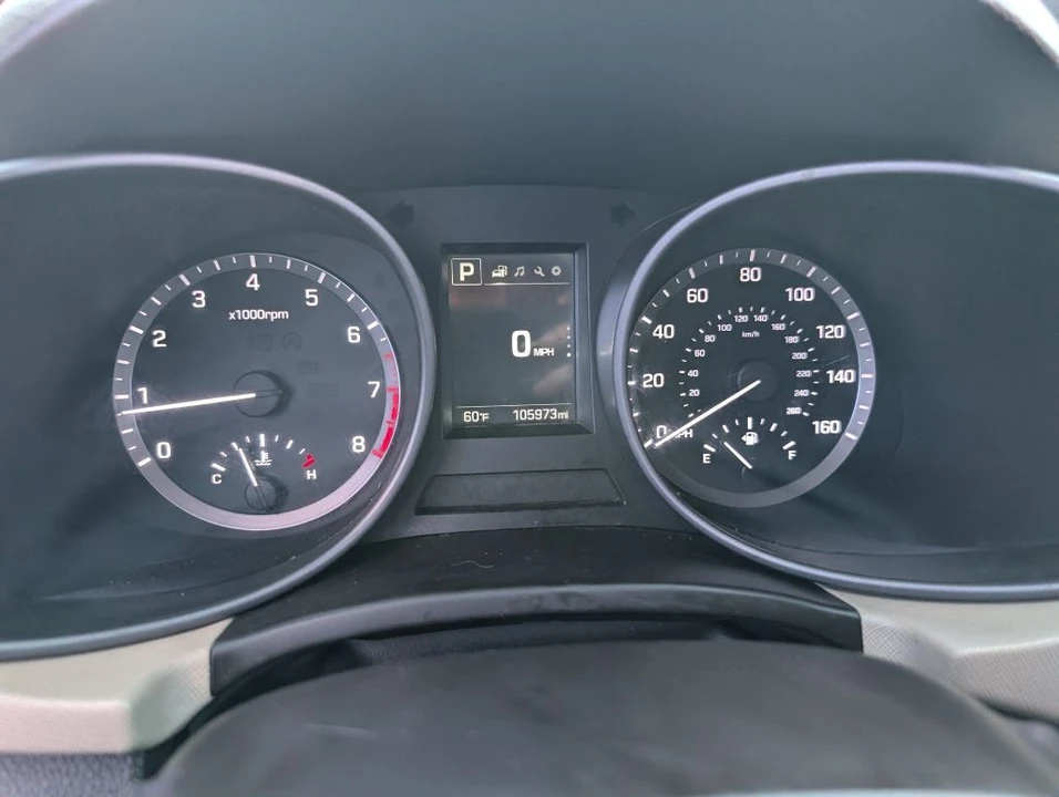2017 Hyundai Santa Fe - Image 15 of 21
