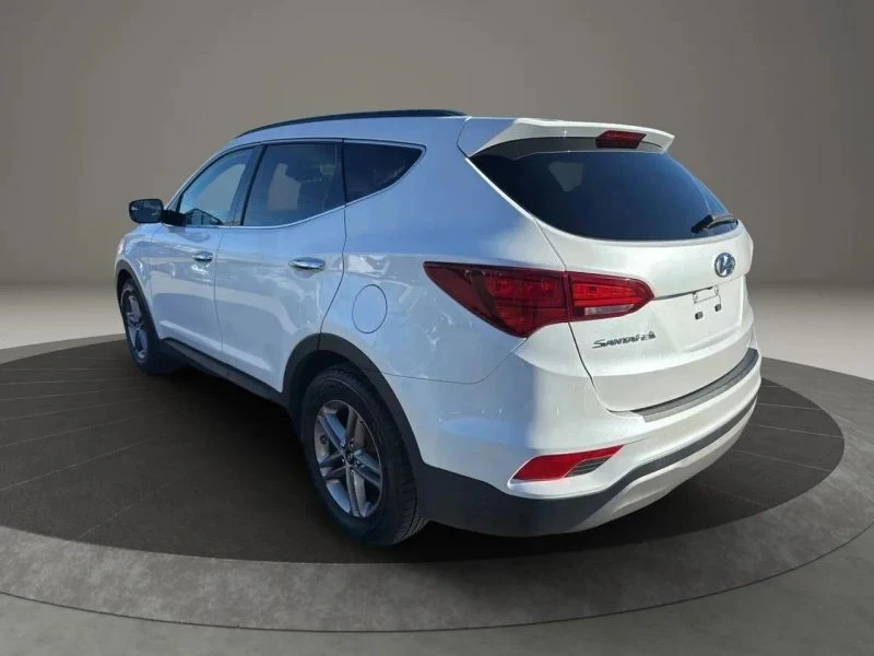 2017 Hyundai Santa Fe - Image 7 of 12