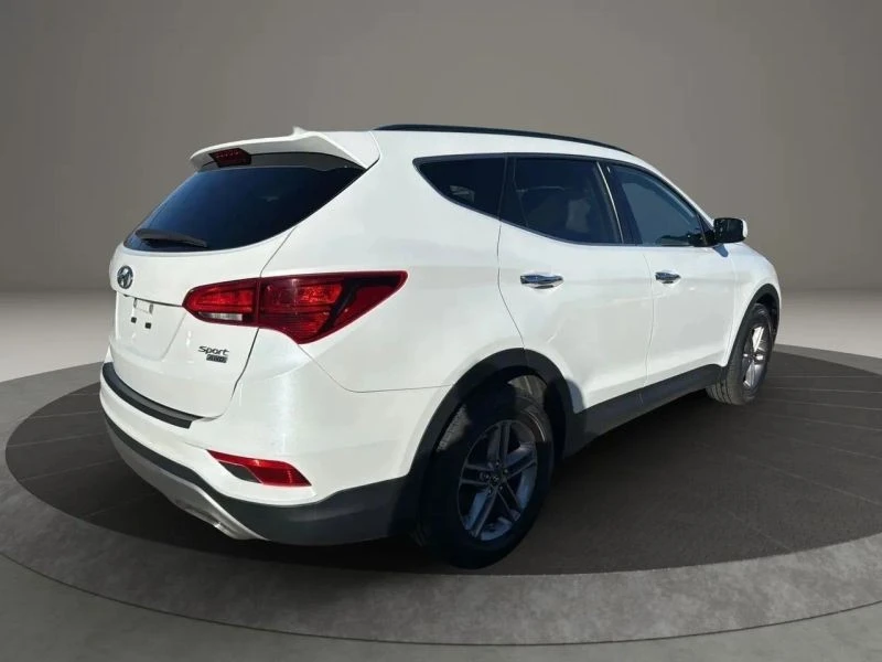 2017 Hyundai Santa Fe - Image 5 of 12