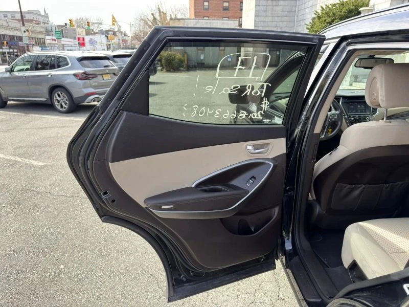 2017 Hyundai Santa Fe - Image 11 of 12