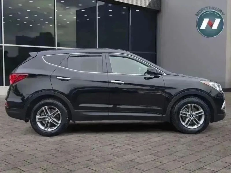 2017 Hyundai Santa Fe - Image 6 of 12