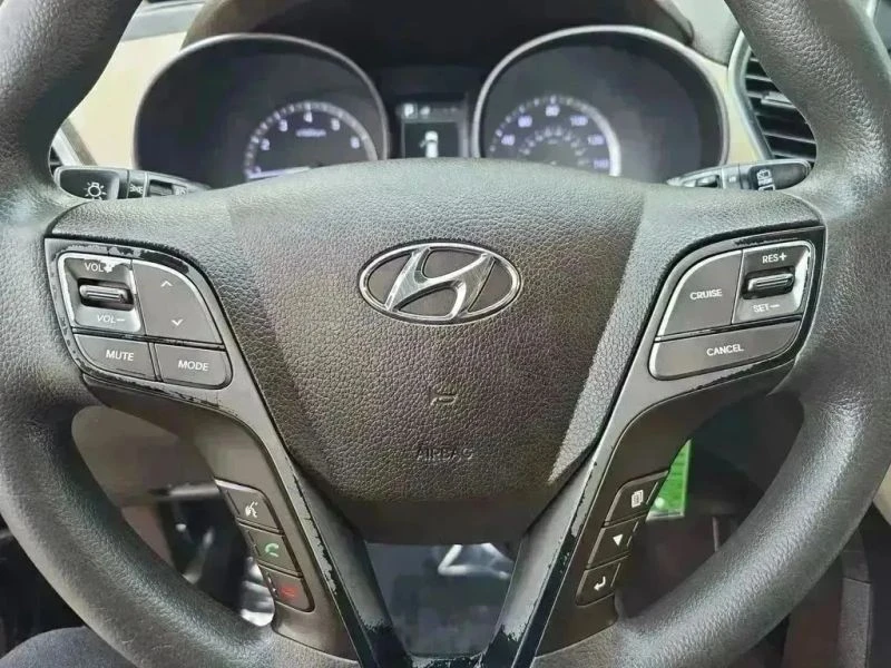2017 Hyundai Santa Fe - Image 12 of 12