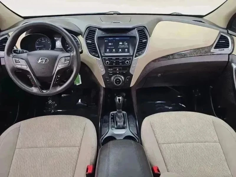2017 Hyundai Santa Fe - Image 10 of 12