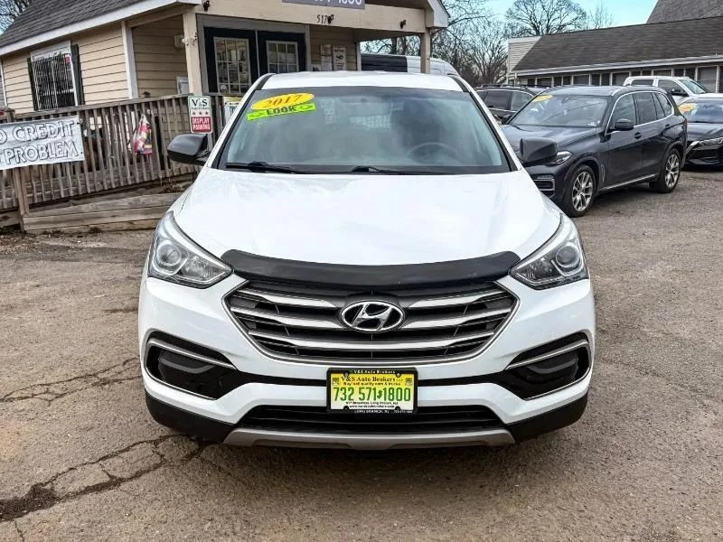 2017 Hyundai Santa Fe - Image 2 of 12