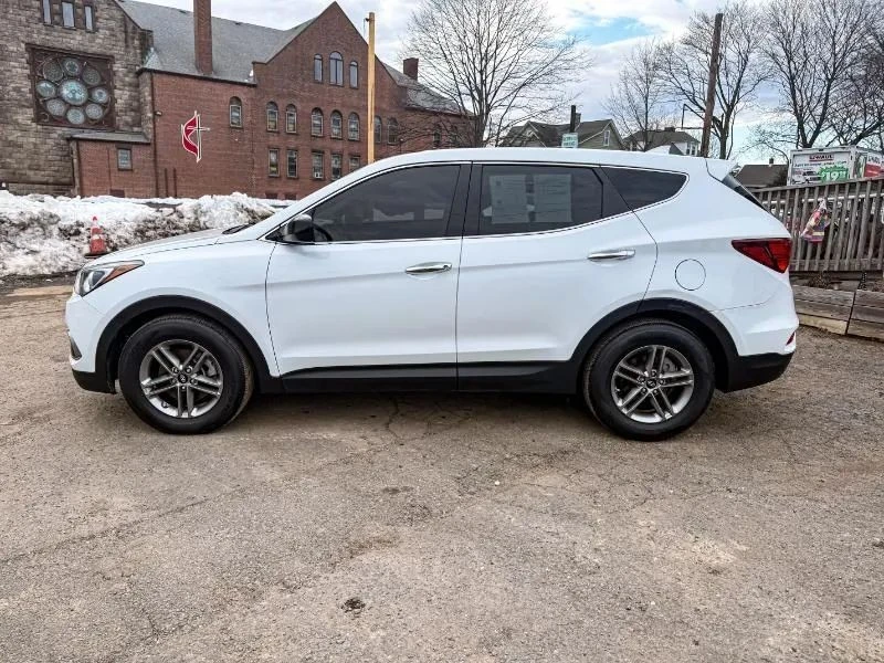 2017 Hyundai Santa Fe - Image 8 of 12