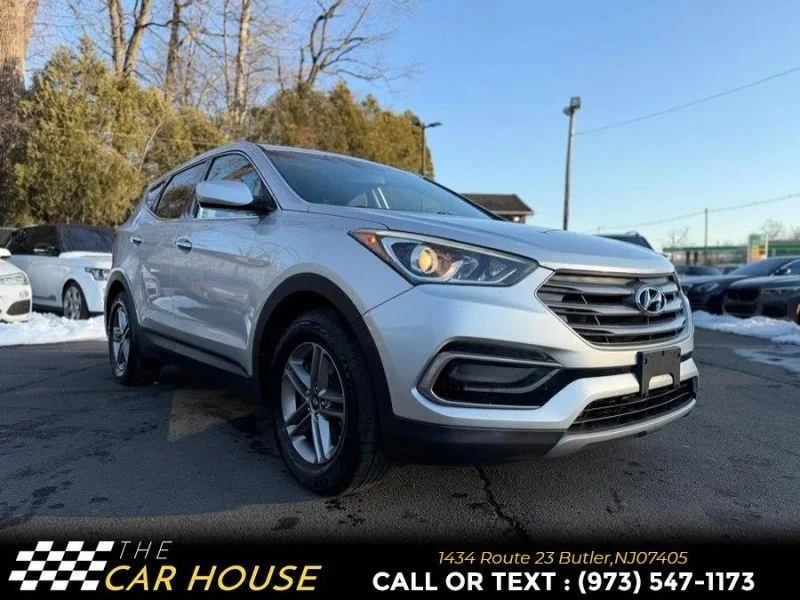 2017 Hyundai Santa Fe - Image 6 of 12