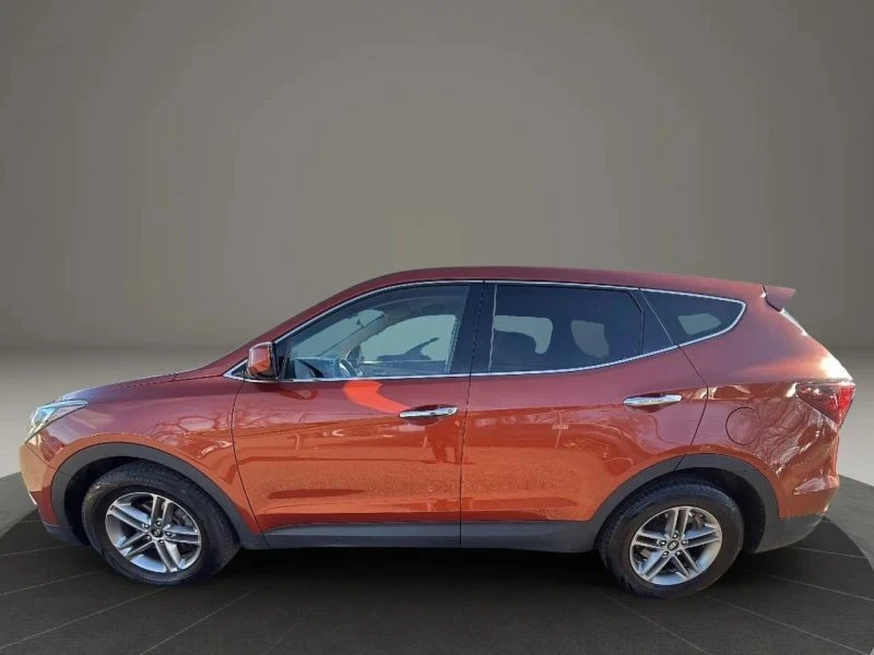 2017 Hyundai Santa Fe - Image 8 of 12