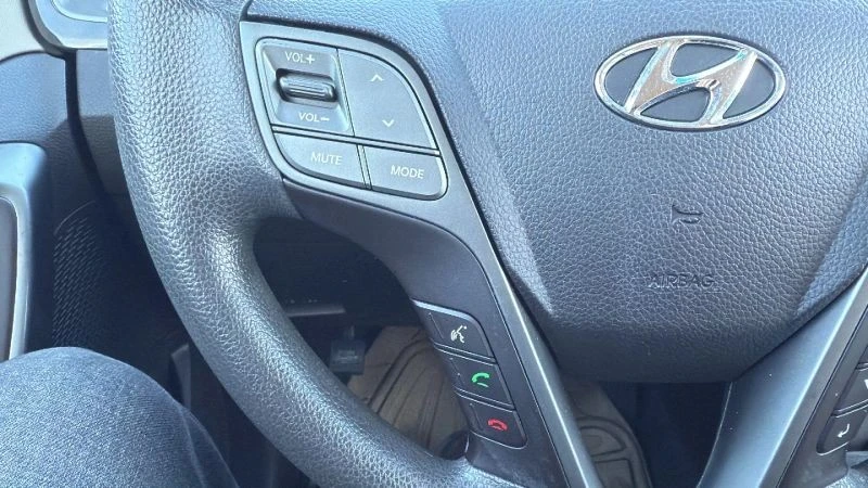 2017 Hyundai Santa Fe - Image 12 of 12