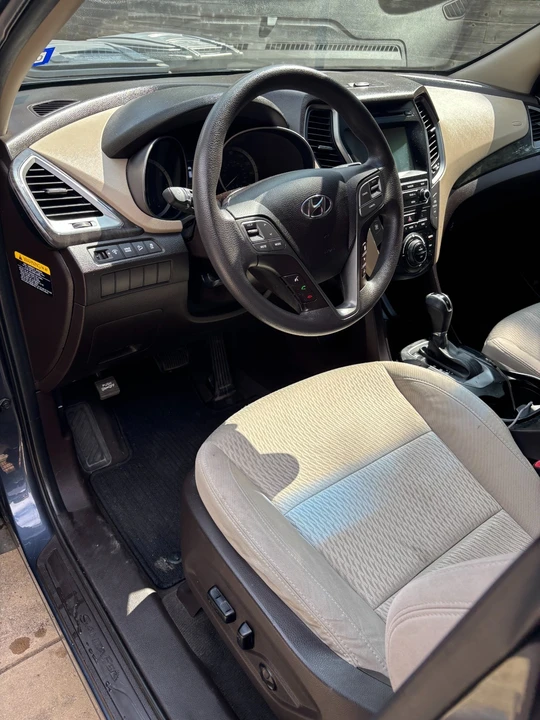 2017 Hyundai Santa Fe - Image 11 of 19