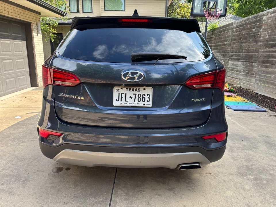 2017 Hyundai Santa Fe - Image 6 of 19