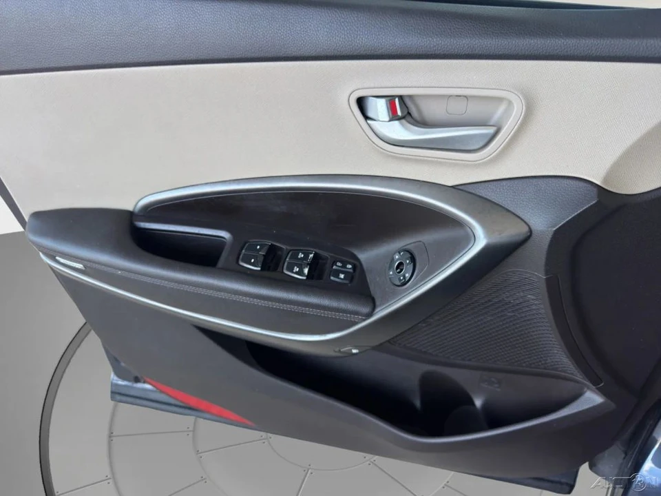 2017 Hyundai Santa Fe - Image 13 of 21