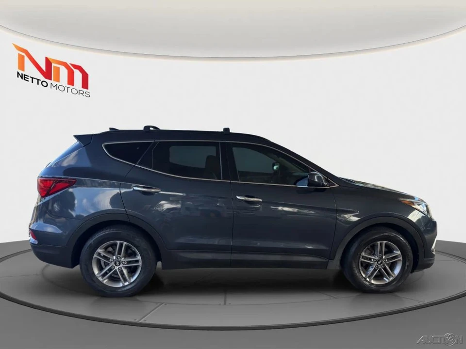 2017 Hyundai Santa Fe - Image 6 of 21