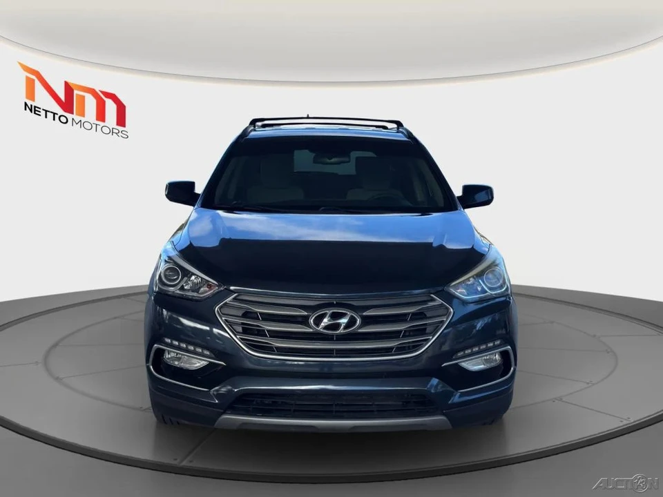 2017 Hyundai Santa Fe - Image 10 of 21