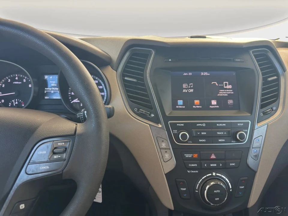 2017 Hyundai Santa Fe - Image 15 of 21