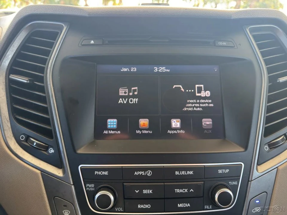 2017 Hyundai Santa Fe - Image 16 of 21