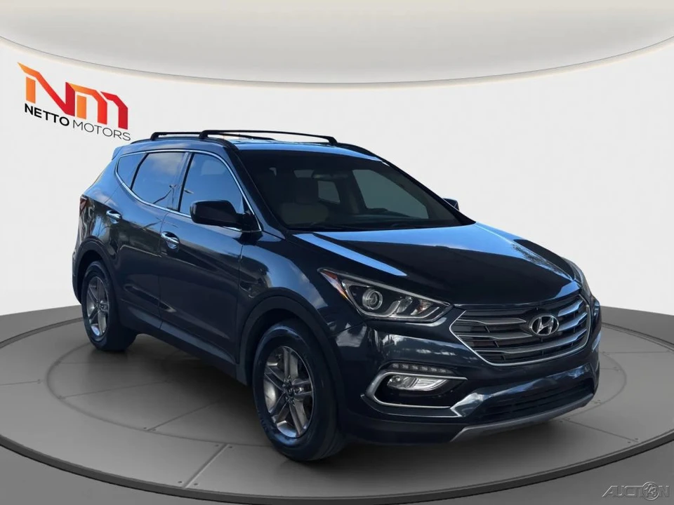 2017 Hyundai Santa Fe - Image 7 of 21