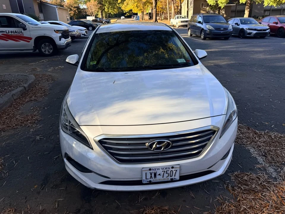 2017 Hyundai Sonata - Image 2 of 6