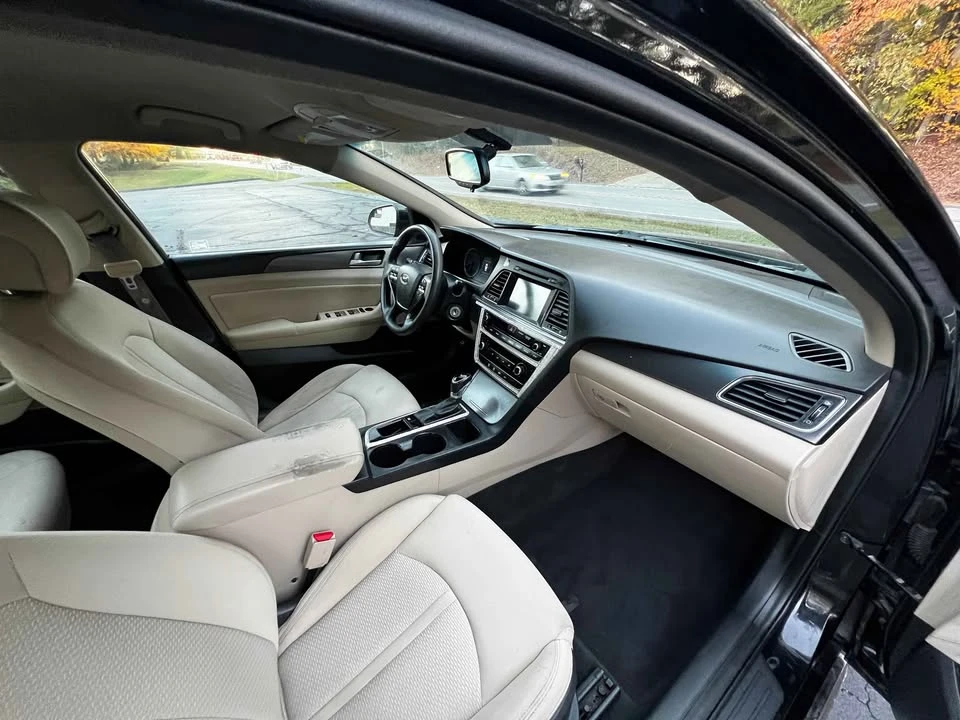 2017 Hyundai Sonata - Image 13 of 18