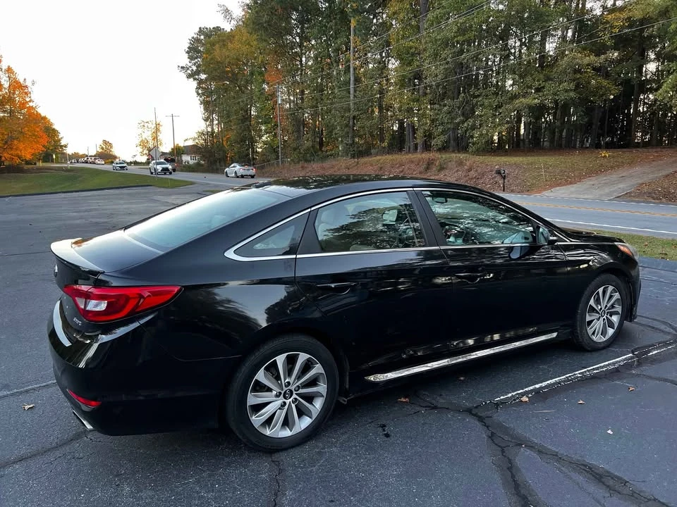 2017 Hyundai Sonata - Image 3 of 18