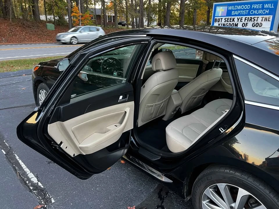 2017 Hyundai Sonata - Image 17 of 18