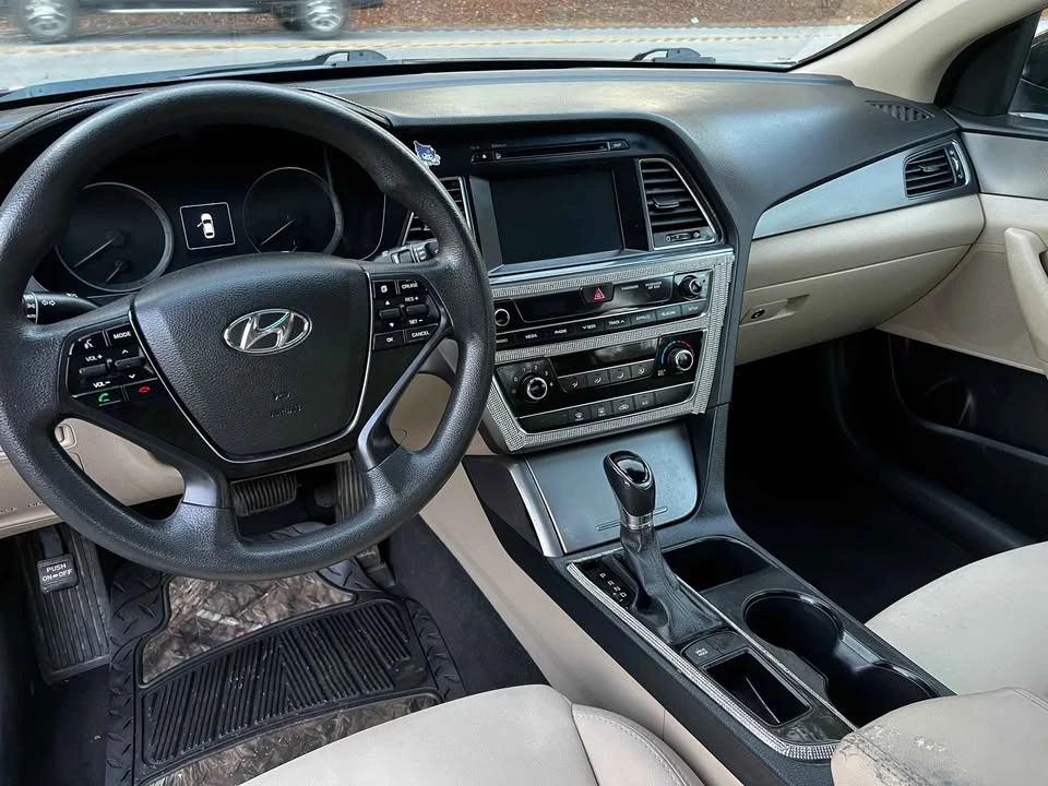 2017 Hyundai Sonata - Image 14 of 18