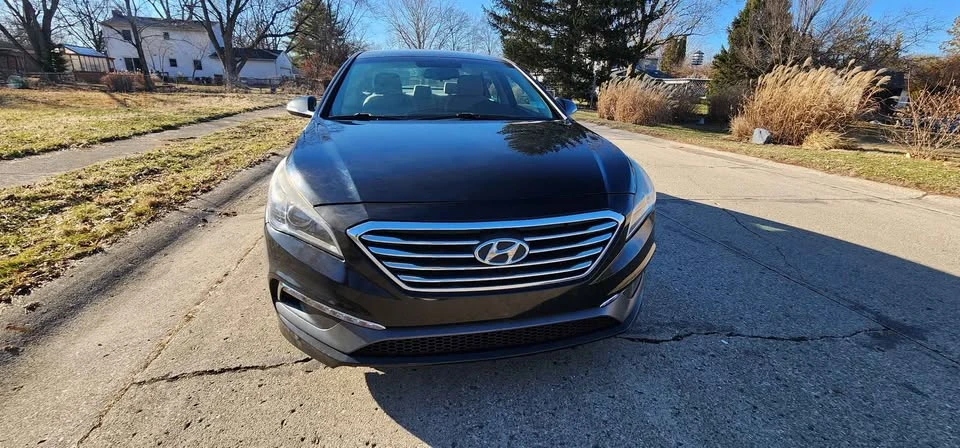 2017 Hyundai Sonata - Image 5 of 10
