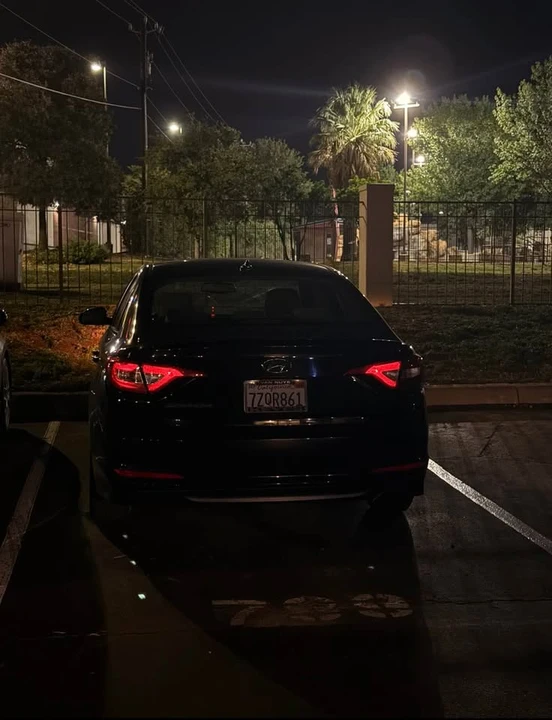 2017 Hyundai Sonata - Image 4 of 4