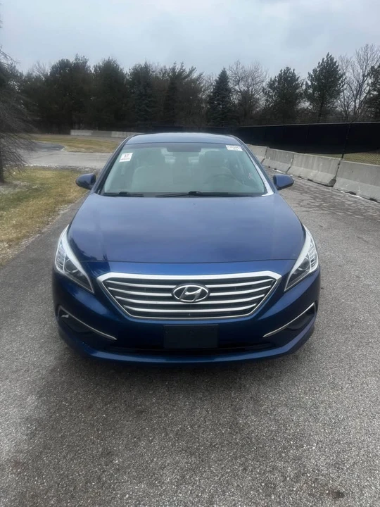 2017 Hyundai Sonata - Image 2 of 5