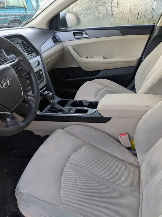 2017 Hyundai Sonata - Image 5 of 9