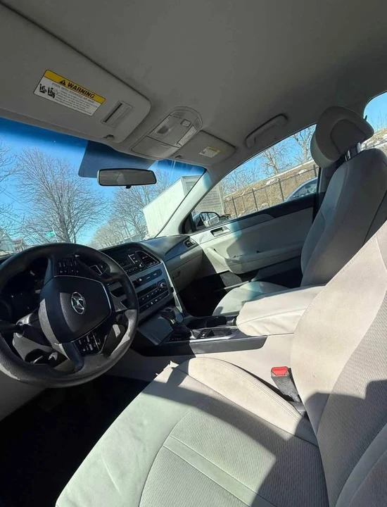 2017 Hyundai Sonata - Image 5 of 7