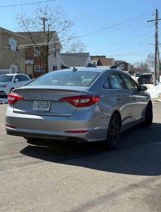 2017 Hyundai Sonata - Image 4 of 7