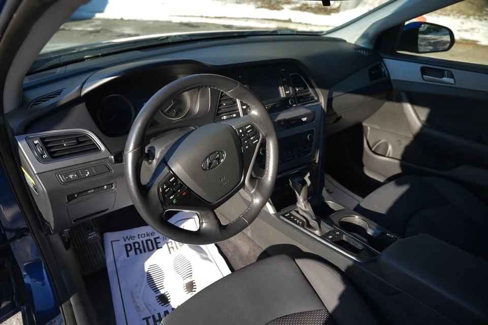 2017 Hyundai Sonata - Image 9 of 13