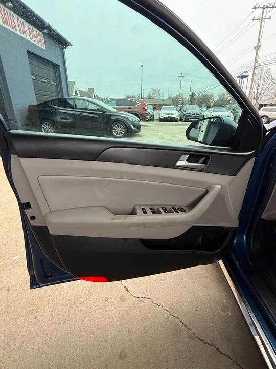 2017 Hyundai Sonata - Image 15 of 20