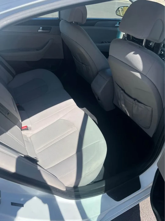 2017 Hyundai Sonata - Image 8 of 10