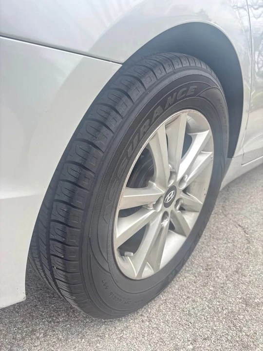 2017 Hyundai Sonata - Image 4 of 13