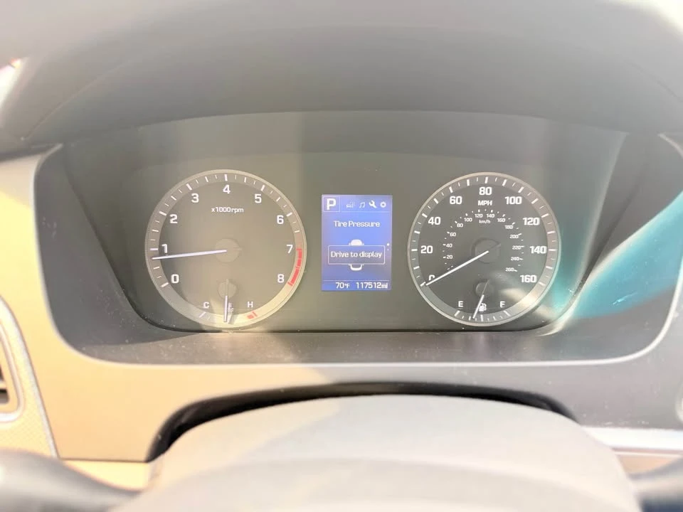 2017 Hyundai Sonata - Image 10 of 12