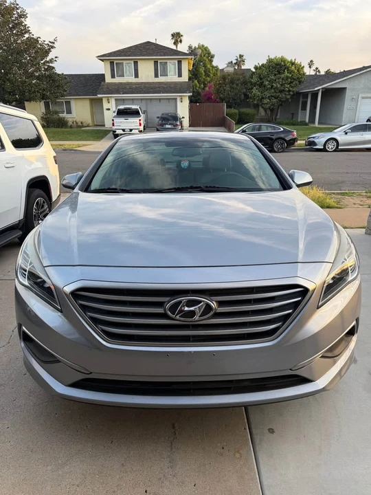 2017 Hyundai Sonata - Image 2 of 20